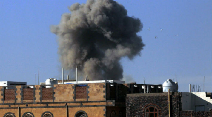 Suudi Arabistan'dan Yemen'e hava saldırısı