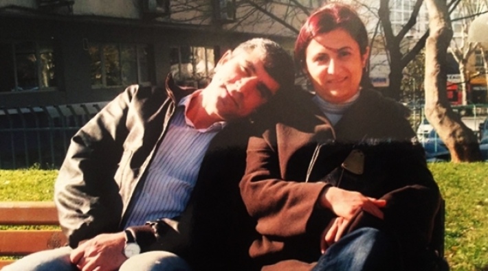 Tahir Elçi'nin hayat arkadaşı Türkan Elçi hukuk fakültesini bitirdi: 'Eşimin dosyasına bakmak zorunlu bir görev'