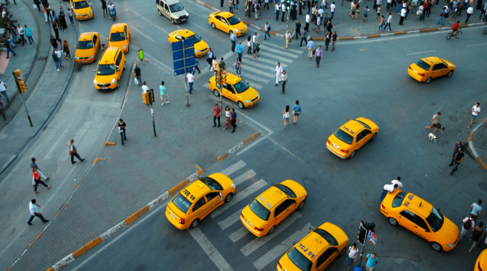 İstanbul'da taksi ücretlerine zam yürürlüğe girdi
