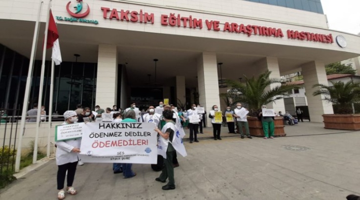 Sağlık çalışanlarından 'ek ödeme' protestosu: 'Hakkınız ödenmez dediler, ödemediler'
