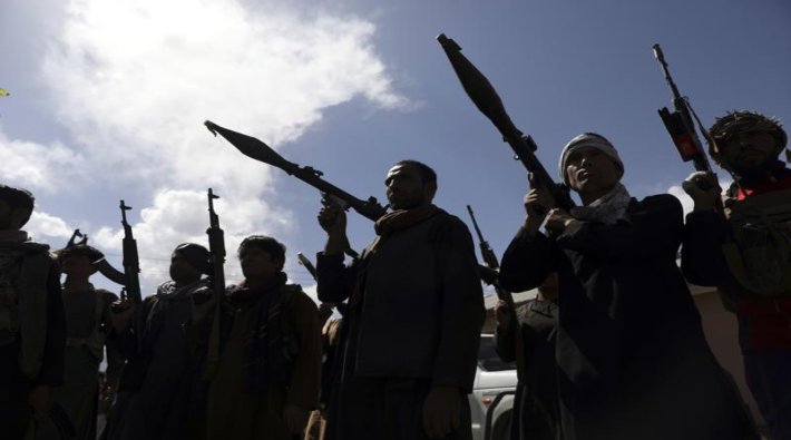 Taliban Afganistan'da 24 saatte 3 ilçeyi daha kontrolüne aldı 