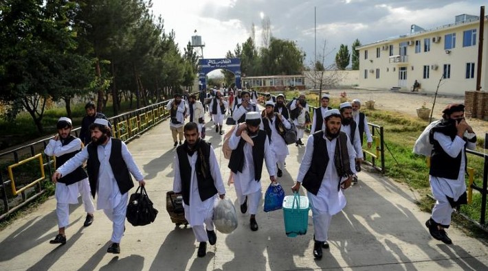 Serbest bırakılan Taliban üyelerinin sayısı 4 bin 917'ye yükseldi 