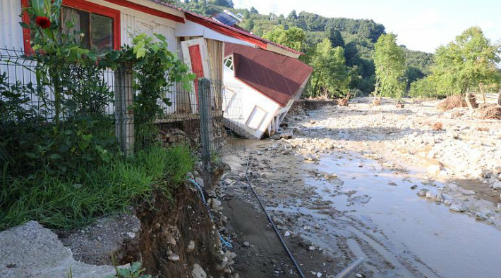 CHP'li Tanal'dan sel felaketi tepkisi: 'Basına bilgilendirme ile geçiştirilemez'