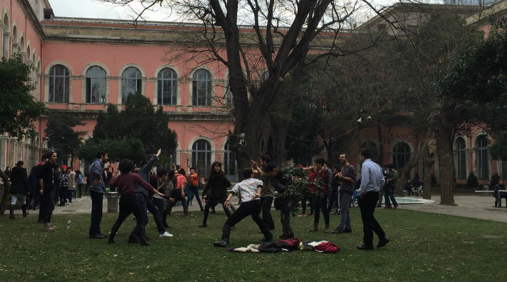 İTÜ'de ‘Müzik haramdır’ diyenlere karşı çıkan öğrenci topluluğuna baskı