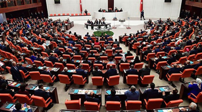 Suriye ve Irak tezkeresi Meclis'te kabul edildi