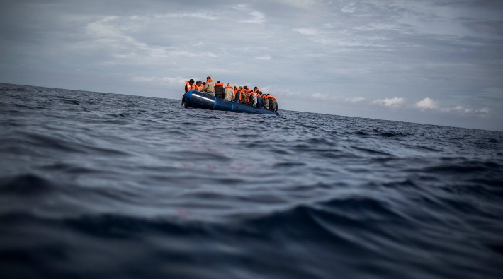 Yemen açıklarında mülteci teknesi battı: En az 300 kişi yaşamını yitirdi 