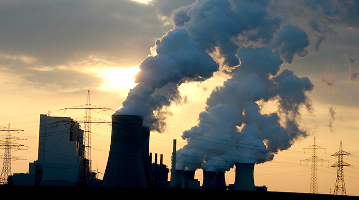 Çevreyi kirleten ve ölümlere neden olan termik santrallere önlem alınması için Meclis tarafından ek süre verildi!