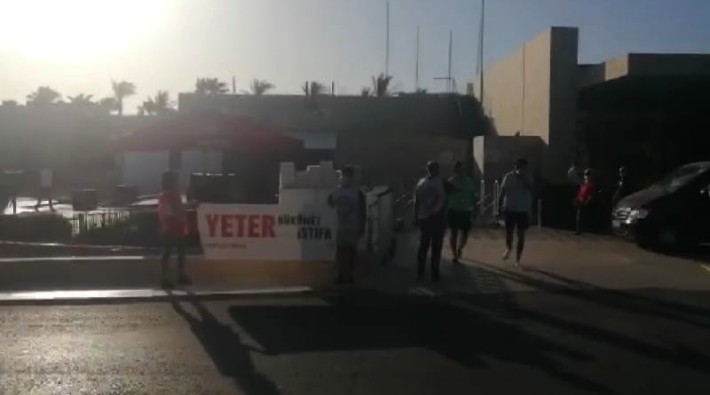 TİP'ten Yalıkavak Marina önünde eylem: 'Çetesiz, mafyasız, aydınlık Türkiye'yi kuracağız'