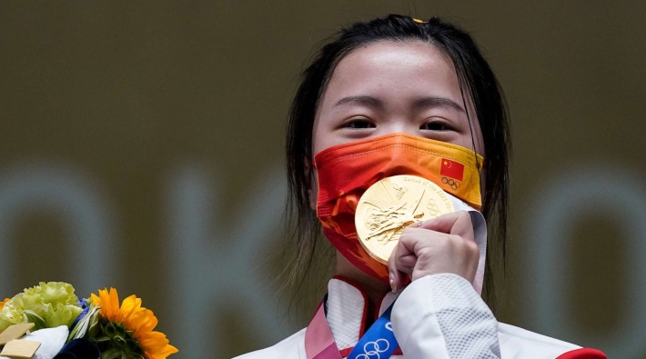 Tokyo Olimpiyatları'nda ilk altın madalya sahibini buldu