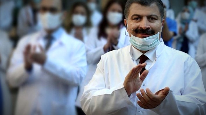 AKP’nin övünç kaynağı: Bir aileye kapı kapı Covid testi aratan sağlık sistemi…