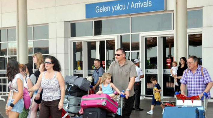 İçişleri Bakanlığı raporu: Türkiye’ye gelen turist sayısı 10 milyon azaldı