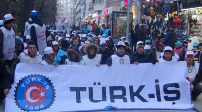 Türk İş hükümetin zam teklifi üzerine eylem kararı aldı