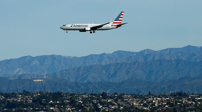 Türk yolcu Los Angeles-Hawaii uçuşunda kokpite girmeye çalıştı