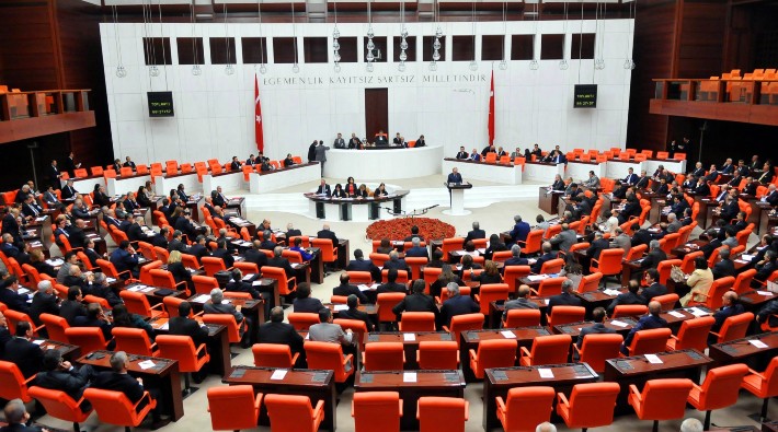 TBMM’de Lozan tartışması | AKP’li Cahit Özkan: ‘Tapu, Lozan değil Miryokefalon Savaşı’