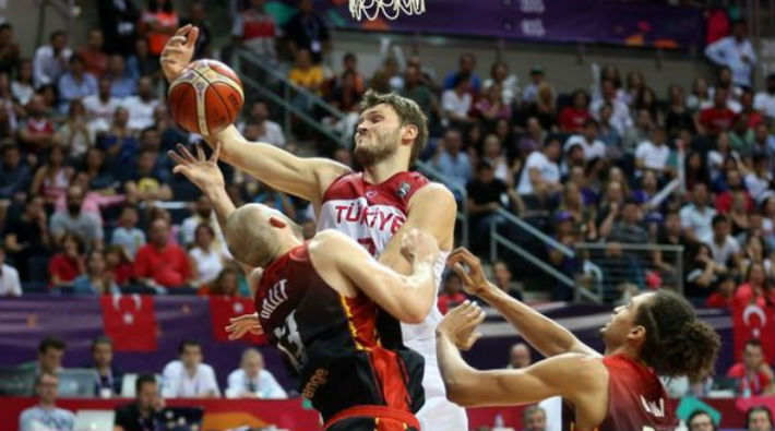 Türkiye EuroBasket 2017'de son 16'da!