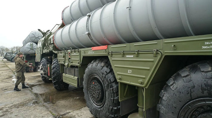 'Türkiye ile Rusya arasında S-400 füze savunma sistemi anlaşması imzalandı'