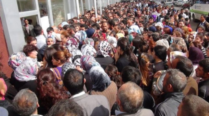 Türkiye'de kayıtlı işsiz sayısı rekor seviyeye ulaştı