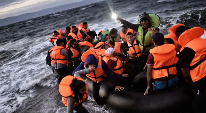 Türkiye'den yola çıkan mülteci teknesi battı: 16 ölü