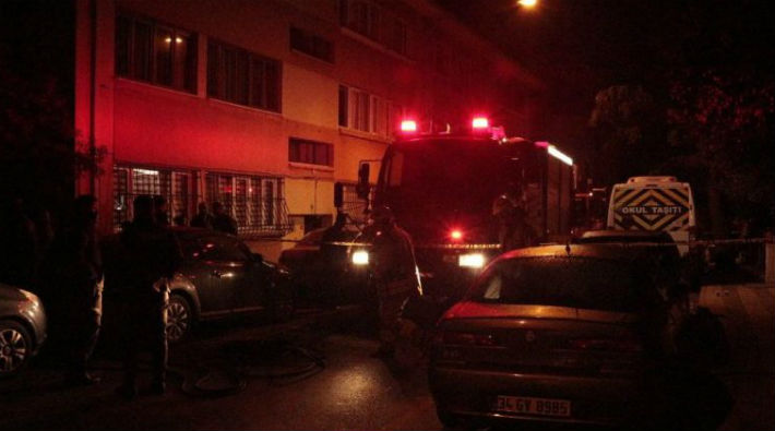 Üsküdar'da yangın: 1 kişi hayatını kaybetti