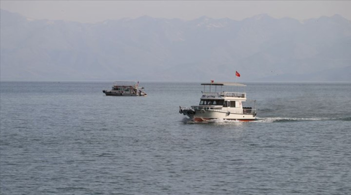 Van Gölü'nde batan teknede ölü sayısı 34'e yükseldi