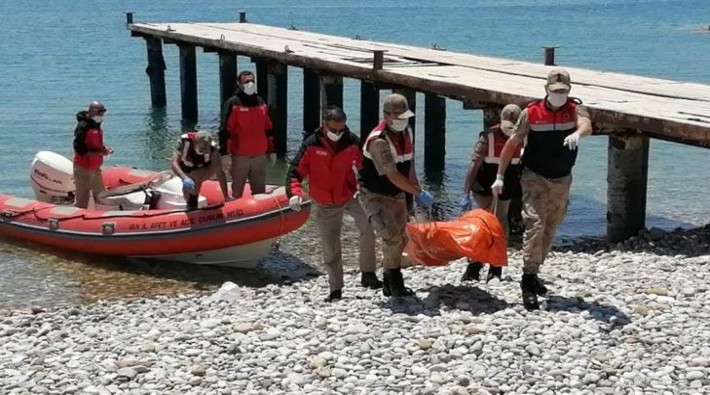 Van Gölü’nde 60'tan fazla sığınmacının öldüğü tekne faciasının sorumluları hakkında dava açıldı