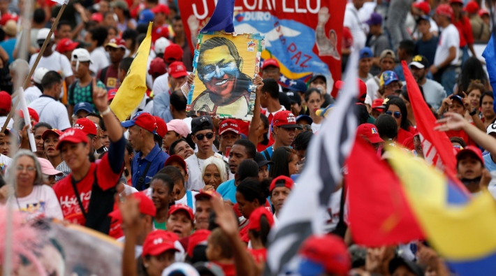 Siyaset bilimci Arantxa Tirado: Guaidó'nun iktidar olduğu tek yer sosyal medya!