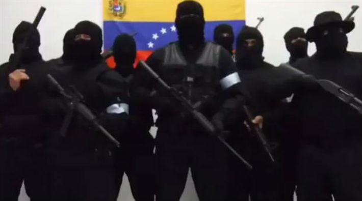 Venezuela'da Suriye senaryosu: Maskeli ve silahlı bir grup darbe çağrısı yaptı