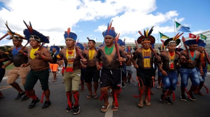 Brezilya'da yerliler Bolsonaro'ya karşı eylemlerine devam ediyor