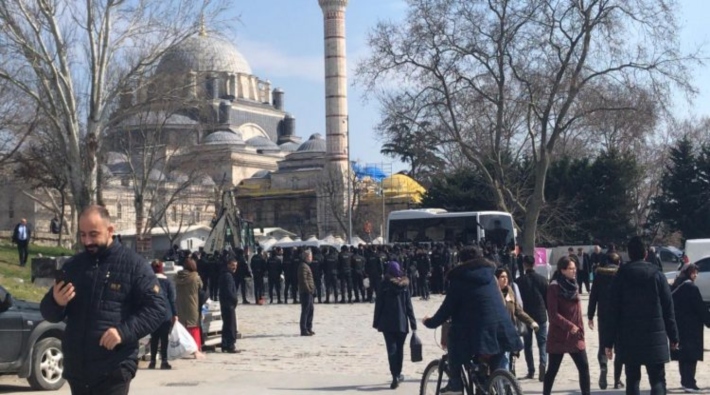 İÜ'de polis saldırısı: Çok sayıda öğrenci gözaltına alındı!