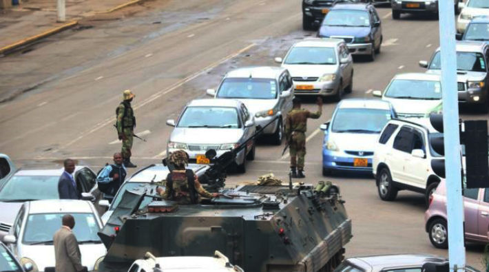 Zimbabve'de askeri müdahale: 'Devlet başkanı ev hapsinde'